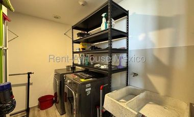 RENTA, Santa Fe Juriquilla. Departamento amueblado con estudio y 3 recámaras