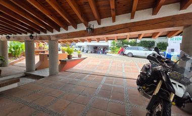 CASA EN VENTA RESIDENCIAL CLUB DE GOLF LOS ENCINOS LERMA A 20 MINUTOS DE SANTA FE