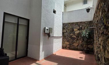 CASA EN VENTA RESIDENCIAL CLUB DE GOLF LOS ENCINOS LERMA A 20 MINUTOS DE SANTA FE