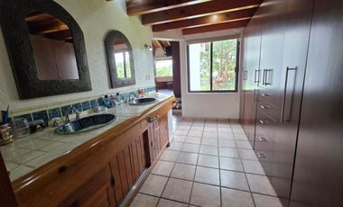 CASA EN VENTA RESIDENCIAL CLUB DE GOLF LOS ENCINOS LERMA A 20 MINUTOS DE SANTA FE
