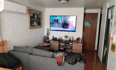 Casa 3 dormitorios en pasaje cerrado Metro Las Parcelas