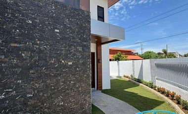 Corner House For Sale in Pacific Grand Villa Lapu-lapu City Cebu