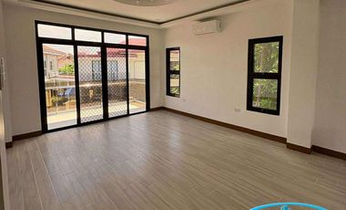 Corner House For Sale in Pacific Grand Villa Lapu-lapu City Cebu