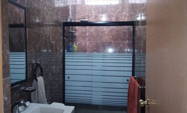 CASA EN VENTA EN SAN LUIS POTOSI, CERCA DEPERIFERICO NORTE, CON HABITACION EN PLANTA BAJA