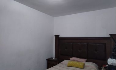 CASA EN VENTA EN SAN LUIS POTOSI, CERCA DEPERIFERICO NORTE, CON HABITACION EN PLANTA BAJA