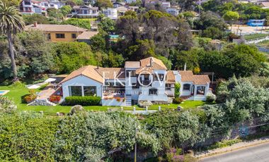 Casa en primera línea, playa la Boca, Concón.