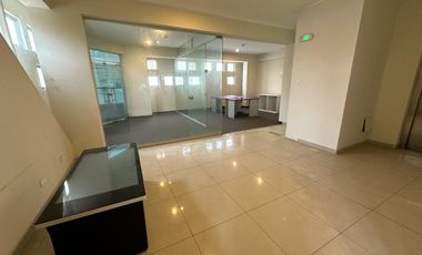 EDIFICIO COMERCIAL EN ALQUILER,850 M2, 5 PISOS, VES
