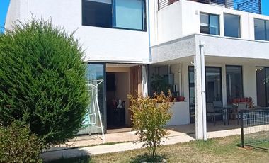 Casa mediterránea, Laguna Curama, Valparaiso