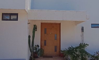 Casa mediterránea, Laguna Curama, Valparaiso