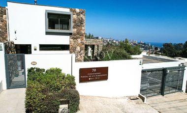 casa mediterránea de 2 pisos en Reñaca, Viña del Mar