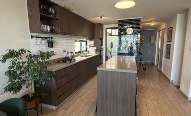 ¡Exclusivo Departamento Tríplex en Peñalolén con Vista Panorámica 360º!