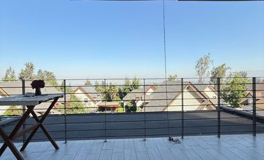 ¡Exclusivo Departamento Tríplex en Peñalolén con Vista Panorámica 360º!