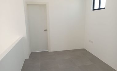 Casa de venta en la Urbanización La Costa Samborondón, Samborondón