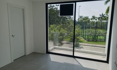 Casa de venta en la Urbanización La Costa Samborondón, Samborondón