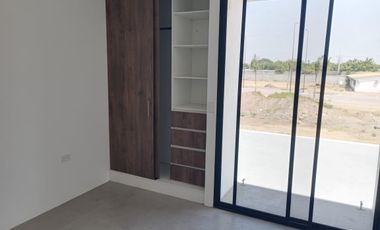 Casa de venta en la Urbanización La Costa Samborondón, Samborondón