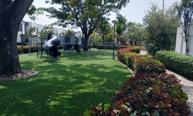 Casa de venta en la Urbanización La Costa Samborondón, Samborondón