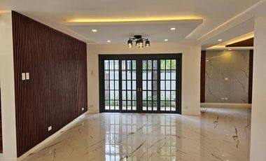 FOR SALE: 4-Bedroom Single-Family House in Posadas Village, Muntinlupa City