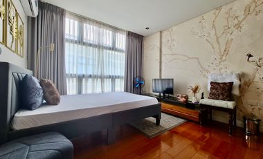 REPRICED! SEMI-FURNISHED SPACIOUS TOWNHOUSE IN SAN JUAN WITH JACUZZI