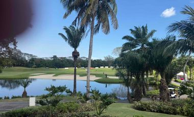 Large modern Fairway Villa in Southwoods