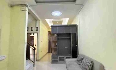 Disewakan Rumah Baru Bebas Banjir Semi Furnished di Pondok Bambu Jakarta Timur