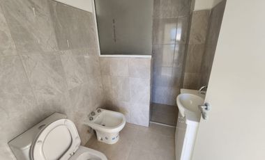 Vendo duplex en esquina a estrenar de primera calidad en zona Dorrego 2