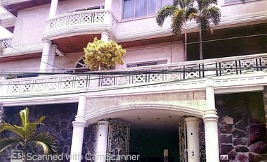 Classic 6 Bedroom House and Lot for Sale in White Plains, Quezon City