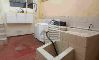 VENDO ESTUPENDA PROPIEDAD EN JOSE JOAQUIN VARGAS BOGOTA