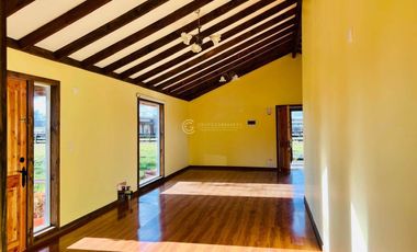 PARCELA CON DOS CASAS ALTOS DE TRAFUN