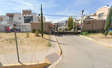 CASA DE RECUPERACIÓN BANCARIA EN PRIV. BAJAURI, FRACC. URBI VILLA DEL REY, HUEHUETOCA, EDO MEX. ¡NO SE ACEPTAN CRÉDITOS!