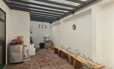 En Venta Casa de 4 Dorm. en Urbanización Uxmal - Manta