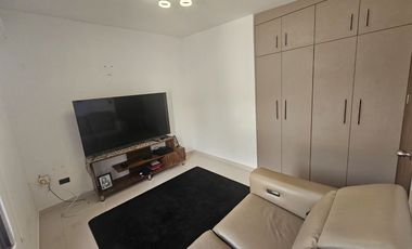 En Venta Casa de 4 Dorm. en Urbanización Uxmal - Manta