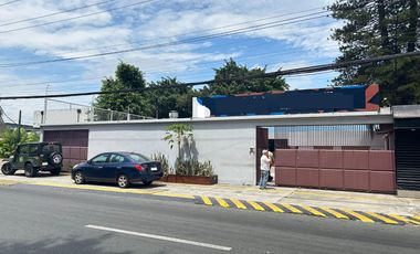 Urdesa, Renta Excelente Casa con Permiso de Uso de Suelo comercial 2200 mts2