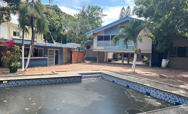 Urdesa, Renta Excelente Casa con Permiso de Uso de Suelo comercial 2200 mts2