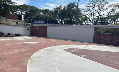 Urdesa, Renta Excelente Casa con Permiso de Uso de Suelo comercial 2200 mts2