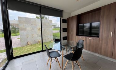 Casa en Renta Amueblada, en El Bosque Country Club