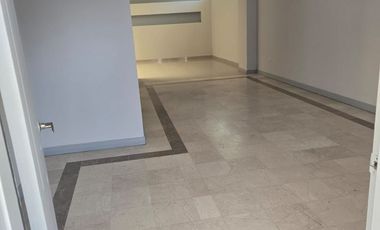 SE RENTA MUY AMPLIA Y BONITA CASA EN FRACC. PRIVADO, AREA VALLE DEL SOL