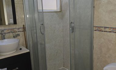 SE RENTA MUY AMPLIA Y BONITA CASA EN FRACC. PRIVADO, AREA VALLE DEL SOL