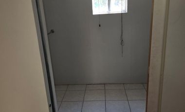 SE RENTA MUY AMPLIA Y BONITA CASA EN FRACC. PRIVADO, AREA VALLE DEL SOL