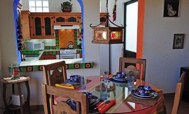 PROPIEDAD CON VISTA AL LAGO DE ZIRAHUÉN EN COPÁNDARO $7,000,000