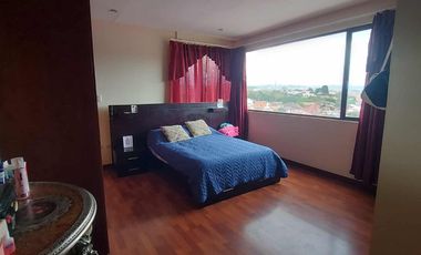 Departamento de venta en cuenca en plena Ave. Paucarbamaba zona estrategica a 100 m de la clinica paucarbamba