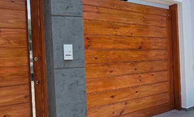 🏡✨ Casa de estreno de 3 pisos en Urb. Boulevard Park Plaza – Castilla ✨🏡
