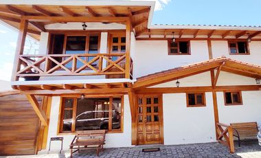 CASA ESQUINERA EN VENTA ESTILO ESPAÑOL, en conjunto cerca de El San Luis Shopping.