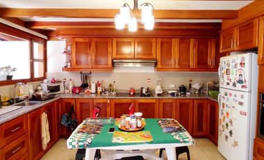 CASA ESQUINERA EN VENTA ESTILO ESPAÑOL, en conjunto cerca de El San Luis Shopping.