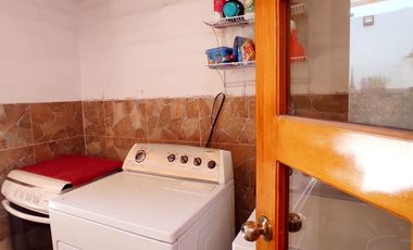 CASA ESQUINERA EN VENTA ESTILO ESPAÑOL, en conjunto cerca de El San Luis Shopping.