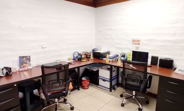 CASA ESQUINERA EN VENTA ESTILO ESPAÑOL, en conjunto cerca de El San Luis Shopping.