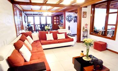 CASA ESQUINERA EN VENTA ESTILO ESPAÑOL, en conjunto cerca de El San Luis Shopping.