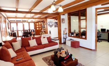 CASA ESQUINERA EN VENTA ESTILO ESPAÑOL, en conjunto cerca de El San Luis Shopping.