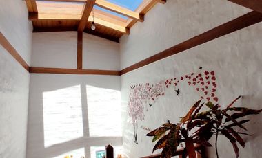 CASA ESQUINERA EN VENTA ESTILO ESPAÑOL, en conjunto cerca de El San Luis Shopping.