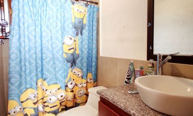 CASA ESQUINERA EN VENTA ESTILO ESPAÑOL, en conjunto cerca de El San Luis Shopping.