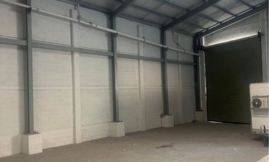 SE RENTA BODEGA DE 609 M2, CERCA DE PLAZA GALERIAS. $45,000